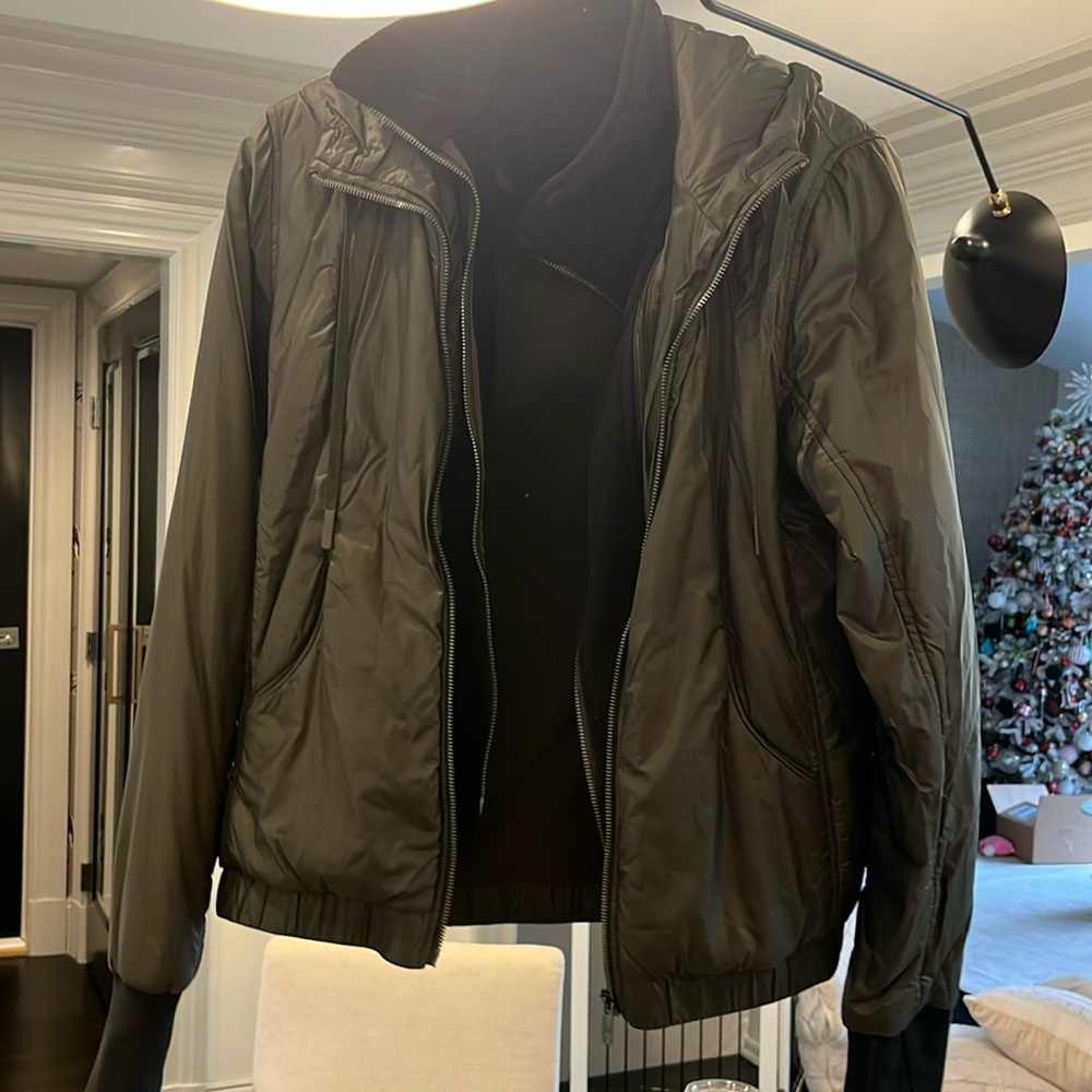 Lululemon green and black jacket